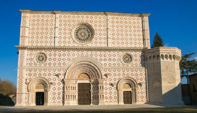 l'acquila building
