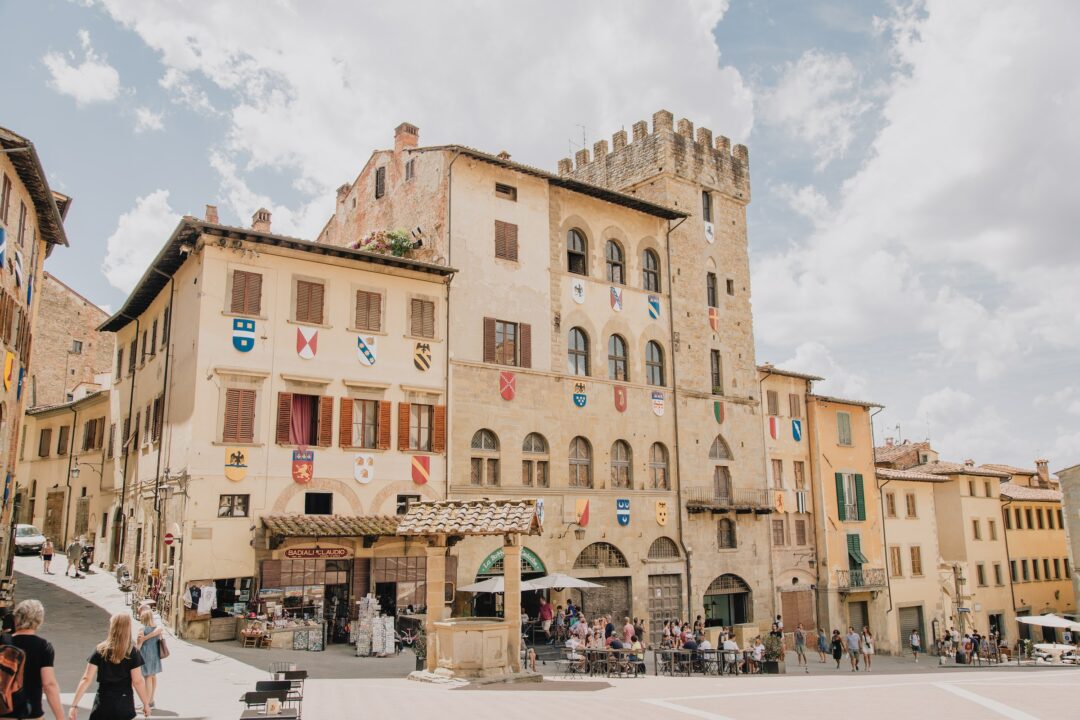 piazza arezzo